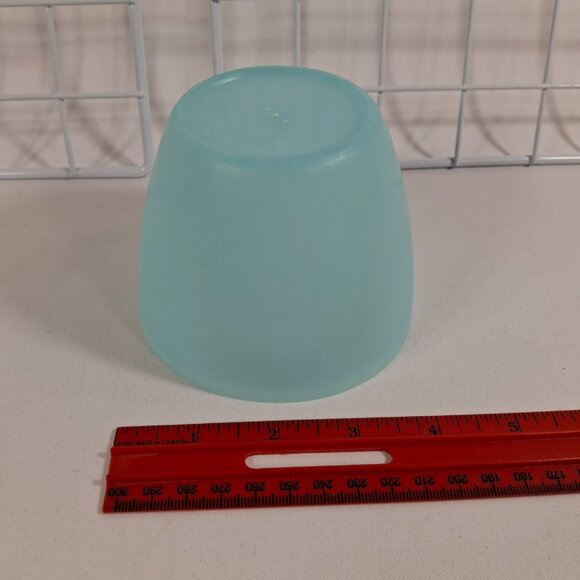 Vintage Collectible Tupperware #148 Wonderlier Bowl Lt Blue No Lid D 4.25xH 3 In - Picture 9 of 9